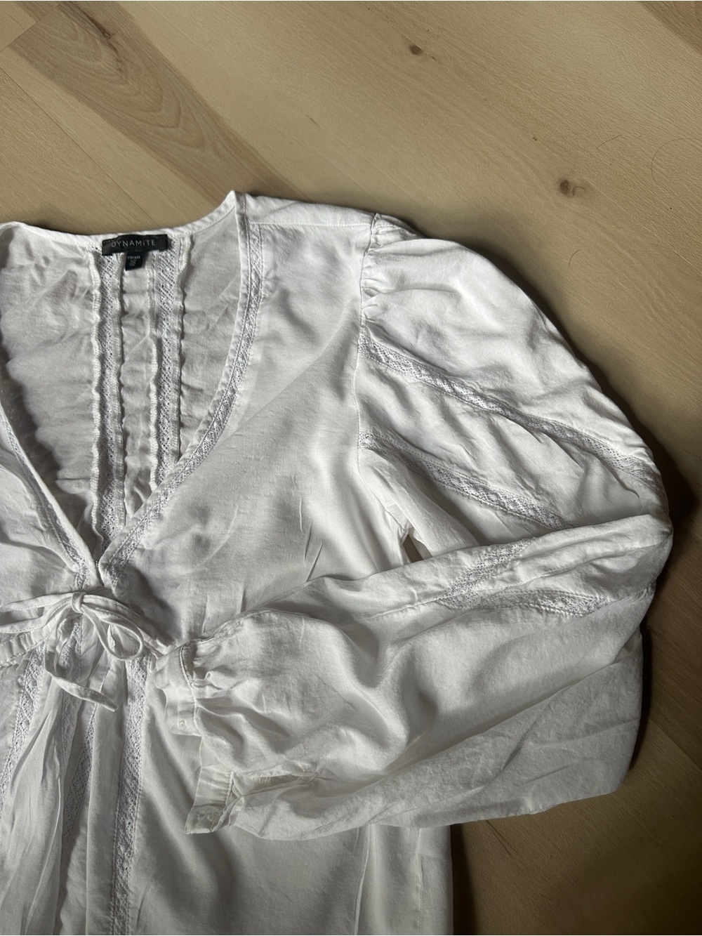 Dynamite White V-Neck Lace-Detail Women’s Tunic